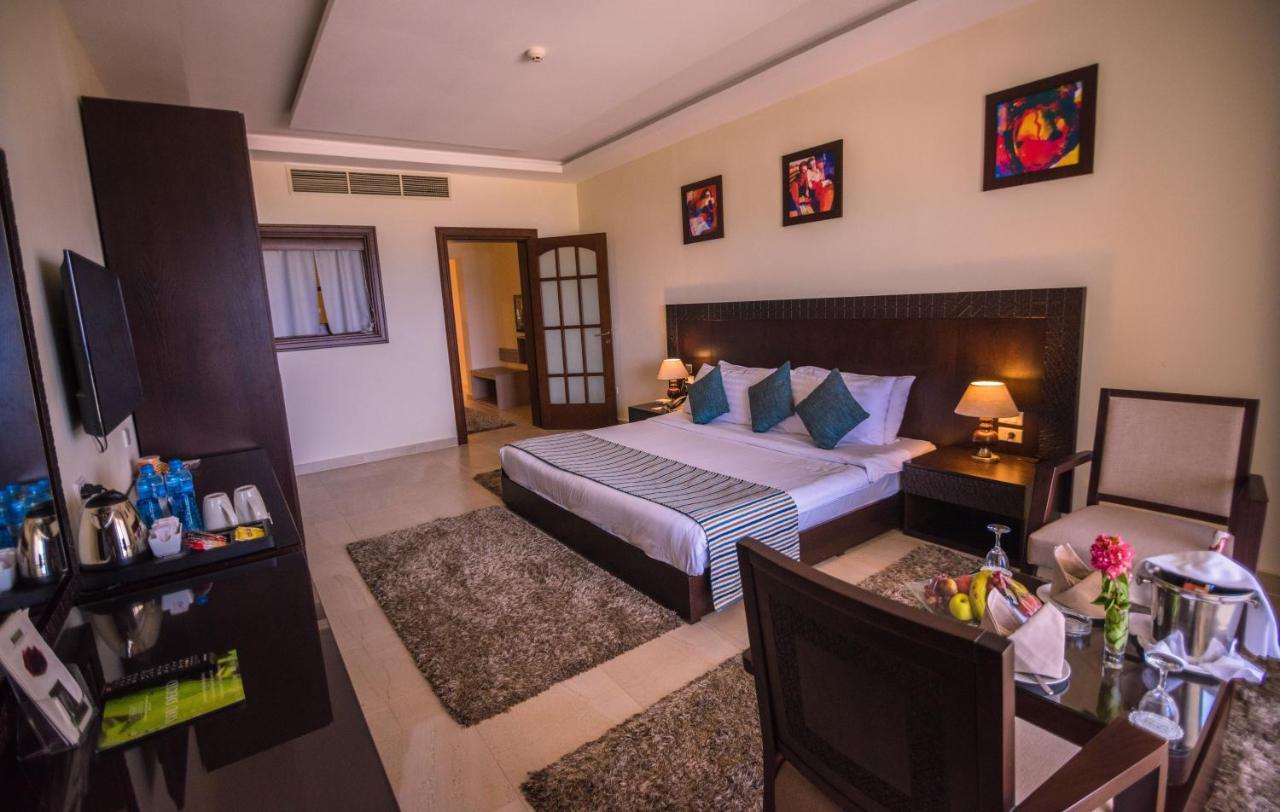 Concorde Moreen Beach Resort Abu Dabbab Esterno foto